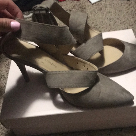 Heels - Picture 2 of 3